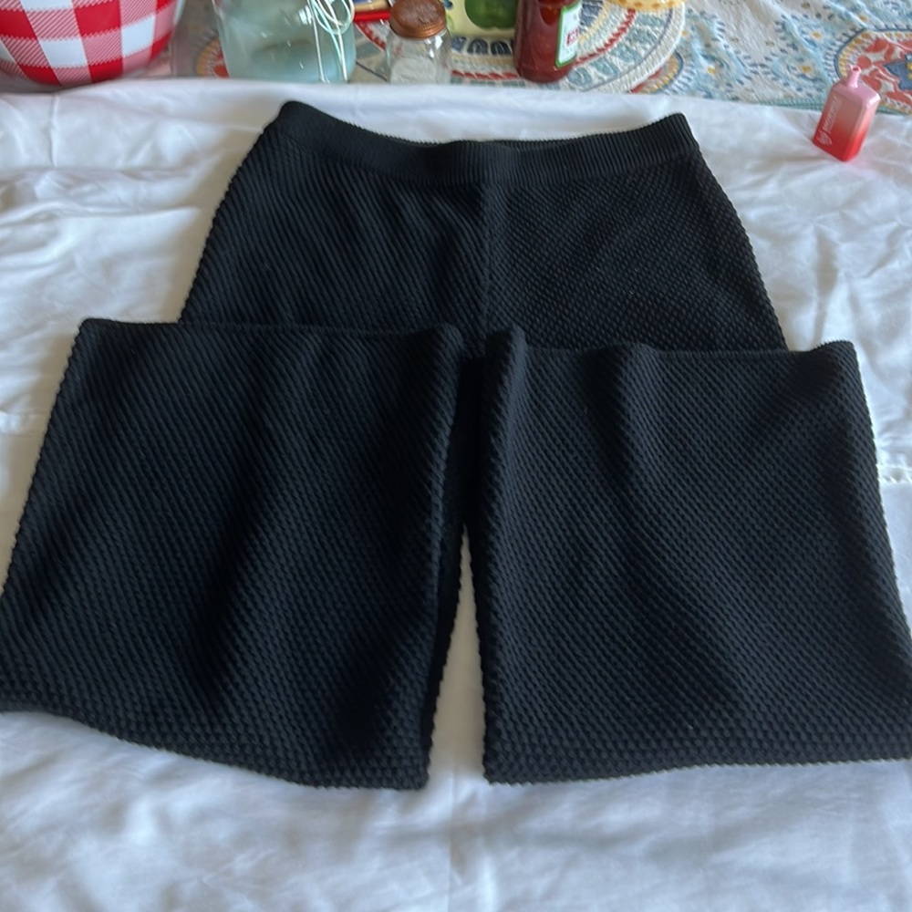 Current Tera Size S Black Knit Pants. Flare Style At Bottom - Picture 2 of 4